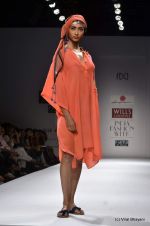 Model walk the ramp for Anupama Dayal Show at Wills Lifestyle India Fashion Week 2012 day 3 on 8th Oct 2012 (95).JPG