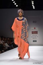 Model walk the ramp for Anupama Dayal Show at Wills Lifestyle India Fashion Week 2012 day 3 on 8th Oct 2012 (98).JPG
