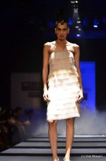 Model walk the ramp for Rajesh Pratap Singh Show at Wills Lifestyle India Fashion Week 2012 day 2 on 7th Oct 2012 (30336459).JPG