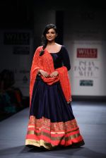 Parineeti Chopra walk the ramp for Manish Malhotra Show at Wills Lifestyle India Fashion Week 2012 day 2 on 7th Oct 2012 100 (13).JPG