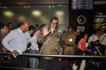Amitabh Bachchan snapped at the airport in Mumbai on 8th Oct 2012 (9).JPG
