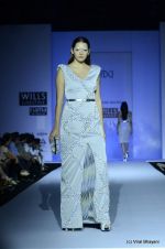 Model walk the ramp for Anand Bhushan Show at Wills Lifestyle India Fashion Week 2012 day 4 on 9th Oct 2012 (39).JPG