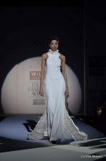 Model walk the ramp for Gauri and Nainika Show at Wills Lifestyle India Fashion Week 2012 day 4 on 9th Oct 2012 (135).JPG