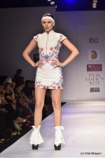 Model walk the ramp for Hemant and Nandita Show at Wills Lifestyle India Fashion Week 2012 day 5 on 10th Oct 2012 (117).JPG