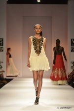Model walk the ramp for Joymitra Show at Wills Lifestyle India Fashion Week 2012 day 5 on 10th Oct 2012 (156).JPG