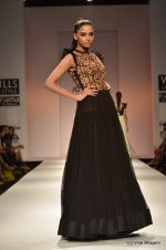 Model walk the ramp for Joymitra Show at Wills Lifestyle India Fashion Week 2012 day 5 on 10th Oct 2012 (168).JPG