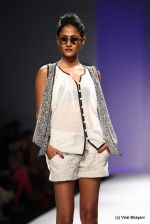 Model walk the ramp for Raj Shroff Show at Wills Lifestyle India Fashion Week 2012 day 5 on 10th Oct 2012 (132).JPG