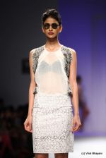 Model walk the ramp for Raj Shroff Show at Wills Lifestyle India Fashion Week 2012 day 5 on 10th Oct 2012 (155).JPG