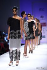 Model walk the ramp for Raj Shroff Show at Wills Lifestyle India Fashion Week 2012 day 5 on 10th Oct 2012 (207).JPG