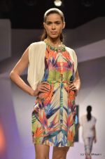 Model walk the ramp for Ranna Gill Show at Wills Lifestyle India Fashion Week 2012 day 4 on 9th Oct 2012 (277).JPG