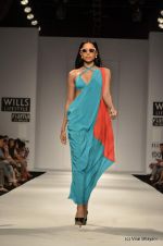 Model walk the ramp for Shivan and Narresh Show at Wills Lifestyle India Fashion Week 2012 day 5 on 10th Oct 2012 (100).JPG