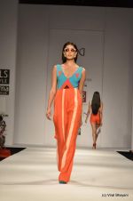 Model walk the ramp for Shivan and Narresh Show at Wills Lifestyle India Fashion Week 2012 day 5 on 10th Oct 2012 (22).JPG