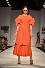 Model walk the ramp for Shivan and Narresh Show at Wills Lifestyle India Fashion Week 2012 day 5 on 10th Oct 2012 (29).JPG