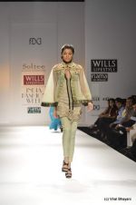 Model walk the ramp for Solatee by Sulakshana Show at Wills Lifestyle India Fashion Week 2012 day 5 on 10th Oct 2012 (39).JPG