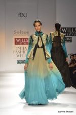 Model walk the ramp for Solatee by Sulakshana Show at Wills Lifestyle India Fashion Week 2012 day 5 on 10th Oct 2012 (87).JPG