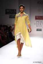 Model walk the ramp for Virtues Show at Wills Lifestyle India Fashion Week 2012 day 5 on 10th Oct 2012 (160).JPG