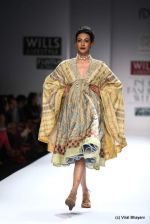 Model walk the ramp for Virtues Show at Wills Lifestyle India Fashion Week 2012 day 5 on 10th Oct 2012 (197).JPG