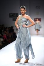Model walk the ramp for Virtues Show at Wills Lifestyle India Fashion Week 2012 day 5 on 10th Oct 2012 (210).JPG
