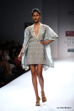 Model walk the ramp for Virtues Show at Wills Lifestyle India Fashion Week 2012 day 5 on 10th Oct 2012 (219).JPG