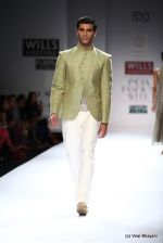 Model walk the ramp for Virtues Show at Wills Lifestyle India Fashion Week 2012 day 5 on 10th Oct 2012 (225).JPG