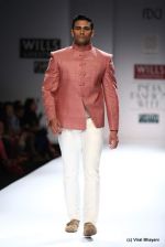 Model walk the ramp for Virtues Show at Wills Lifestyle India Fashion Week 2012 day 5 on 10th Oct 2012 (235).JPG