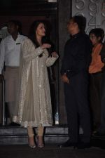 Aishwarya Rai Bachchan at Amitabh Bachchan_s 212 Bday bash on 11th Oct 2012 (47).JPG