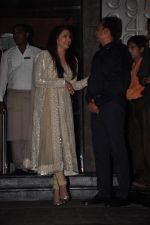 Aishwarya Rai Bachchan at Amitabh Bachchan_s 212 Bday bash on 11th Oct 2012 (48).JPG