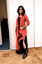 Sona Mohapatra at I AM A GIRL rock concert in Mumbai on 11th Oct 2012 (7).jpg