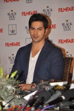 Varun Dhawan at Student Of The Year team launches Filmfare_s latest issue in Vie Lounge on 11th Oct 2012 (62).JPG