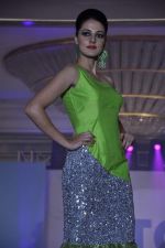 at IITC fashion show in Leela Hotel on 13th Oct 2012 (6).JPG