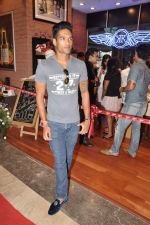 Siddharth Mallya at the Inauguration of KIEHL_s outlet in South Mumbai on 14th Oct 2012 (15).JPG