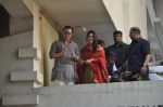 Saif Ali Khan and Kareena Kapoor pictures after marriage in Fortune Heights, Bandra, Mumbai on 16th Oct 2012 (29).JPG
