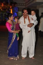 Sanjay Dutt, Manyata Dutt at Sanjay and Manyata Dutt_s Mata Ki Chowki in Bandra, Mumbai on 16th Oct 2012 (43).JPG