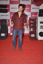 Shahid Kapoor endorses Pioneer in Taj Land_s End, Mumbai on 16th Oct 2012 (47).JPG