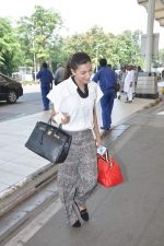Gauhar Khan leave for Pataudi on 17th Oct 2012 (16).JPG