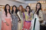 Kajol at designer preview at Zarine Khan_s Fizaa in Juhu, Mumbai on 17th Oct 2012 (100).JPG