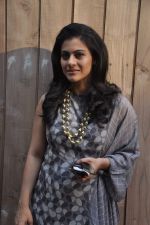 Kajol at designer preview at Zarine Khan_s Fizaa in Juhu, Mumbai on 17th Oct 2012 (112).JPG