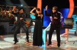 Shahrukh Khan, Katrina Kaif, Amitabh Bachchan dancing on the Gangnam Style on 16th Oct 2012 (2).JPG