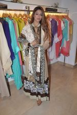 at designer preview at Zarine Khan_s Fizaa in Juhu, Mumbai on 17th Oct 2012 (35).JPG