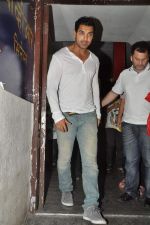 John Abraham at Student of the year special screening in PVR, Mumbai on 18th Oct 2012 (34).JPG