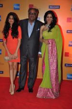 Sridevi, Boney Kapoor, Jhanvi Kapoor at Mami film festival opening night on 18th Oct 2012 (45).JPG