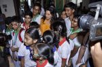 Juhi Chawla at Indo-Pak students exchange program in Malabar Hill, Mumbai on 19th Oct 2012 (4).JPG