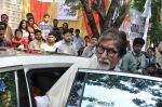 Amitabh Bachchan at dn nagar durga pooja in Mumbai on 21st Oct 2012 (25).JPG