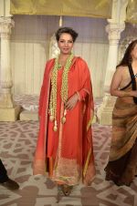 Shabana Azmi at Sahchari foundation show by designer Meera and Musaffar Ali on 22nd Oct 2012 (173).JPG
