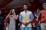 Jackky Bhagnani, Nidhi subbaiah at Ajab Gajab Love promotions in Juhu, Mumbai on 23rd Oct 2012 (48).JPG