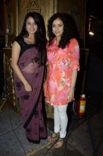 Shreya Narayan at Abhijeet_s durga celebrations in Andheri, Mumbai on 23rd Oct 2012 (51).JPG