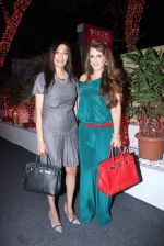 Kadambari Lakhani & Pria Kataria Puri at the launch of Myra Collection by Tara Jewellers in Bandra, Mumbai on 25th Oct 2012.JPG