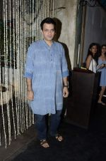 Nachiket Barve at Good Earth Unveils their Farah Baksh Design Collection 2012-2013 in Lower Parel,Mumbai on 27th Oct 2012.JPG
