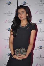 Ira Dubey at Estee Lauder Breast Cancer Awareness campaign bash in Air, Four Seasons on 30th Oct 2012 (29).JPG