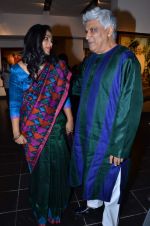 Javed Akhtar at Devangana Kumar_s exhibition in Tao on 1st Nov 2012 (38).JPG